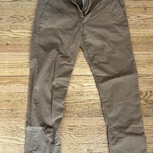 Tan capris Gap